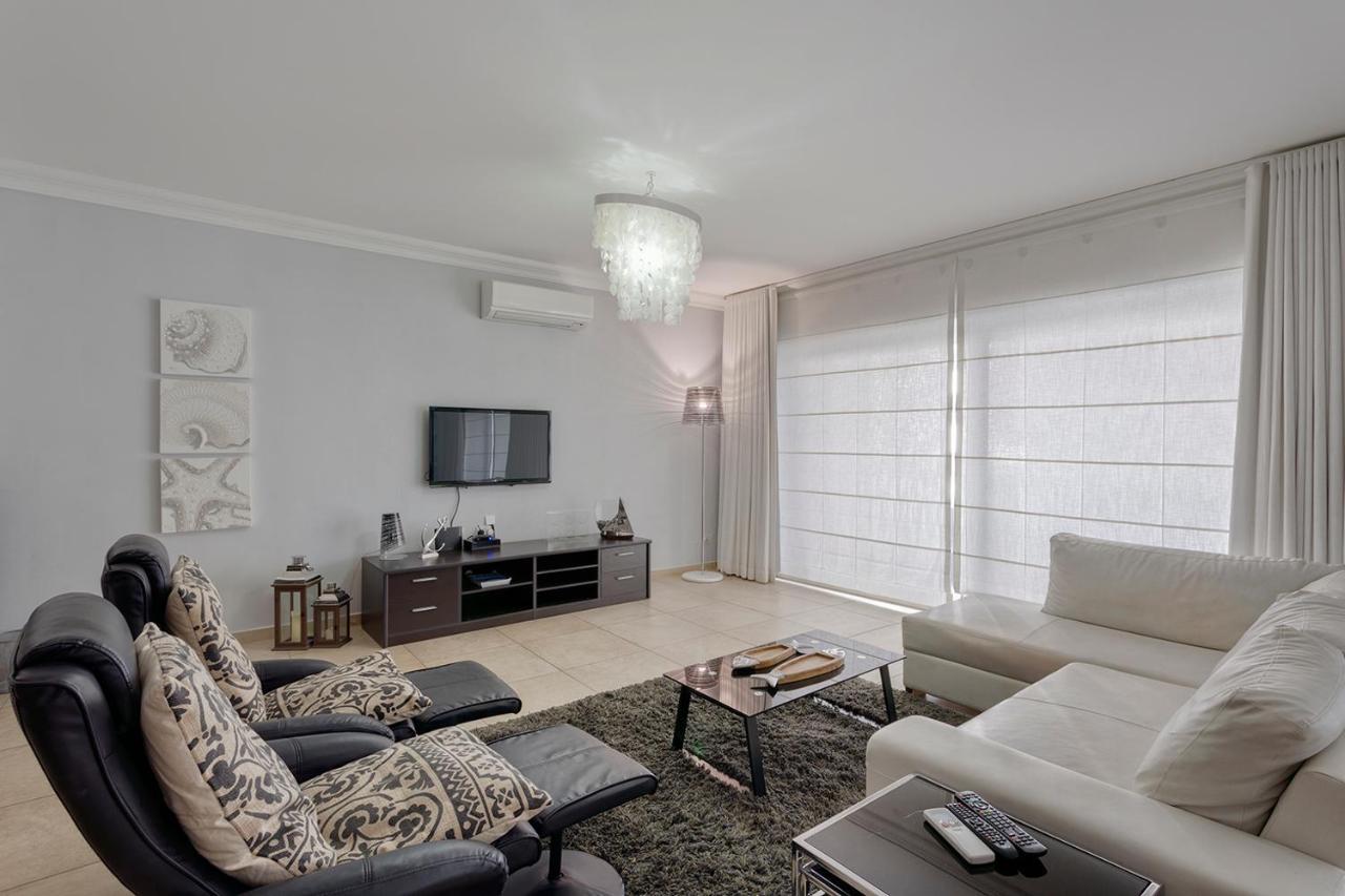 Luxury Apt With Side Seaviews And Pool, Best Location Sliema Zewnętrze zdjęcie
